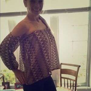 Body Language Shirt Womens Off Shoulder  Browns white Size Medium